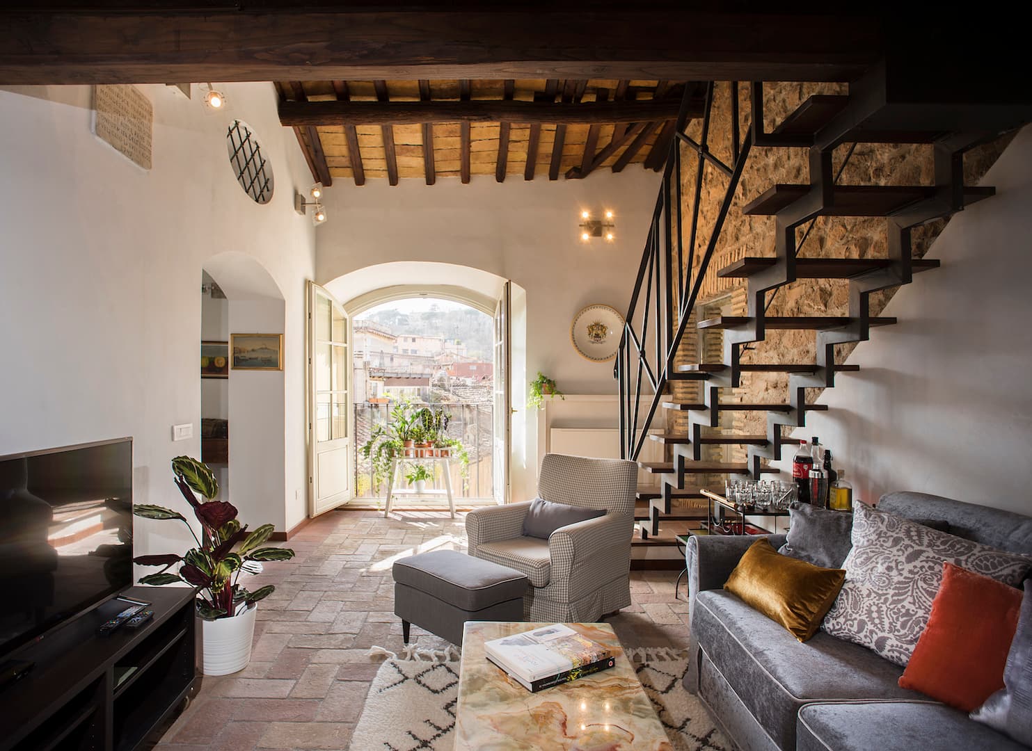 572-living-room-view-22